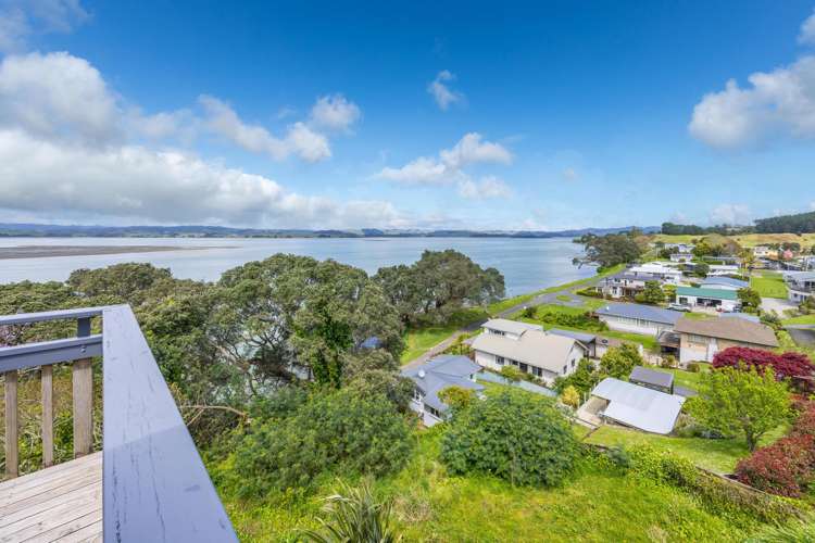 102 Amopo Street Kawhia_13