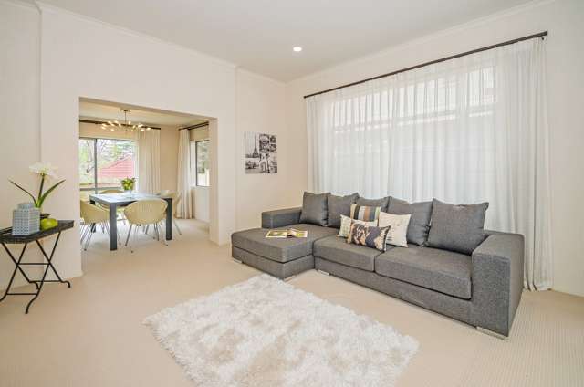 13 William Woods Court Flat Bush_4