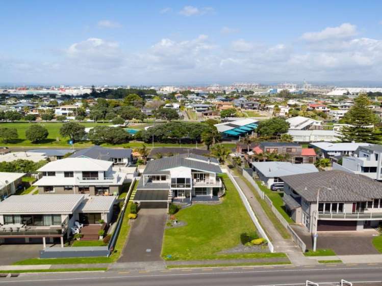 163 Marine Parade Mount Maunganui_17