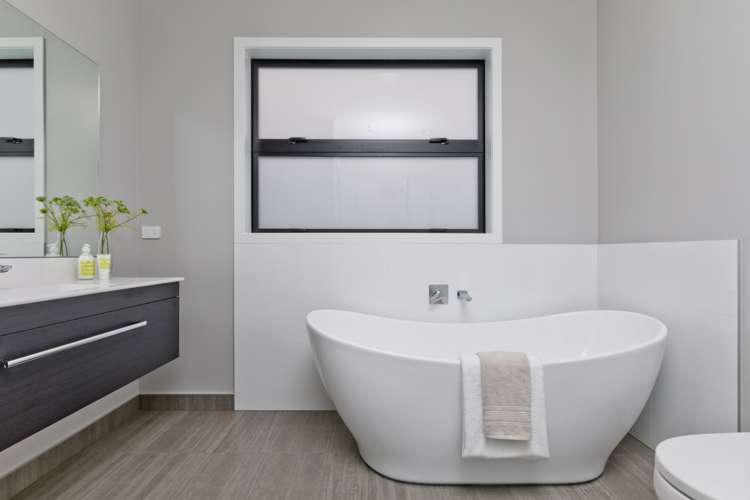 13 Boocock Crescent Orewa_15