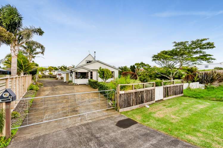 59 Blake Street Waitara_35