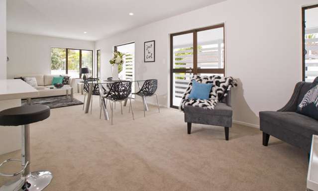 2/31 Gosford Drive Botany Downs_3