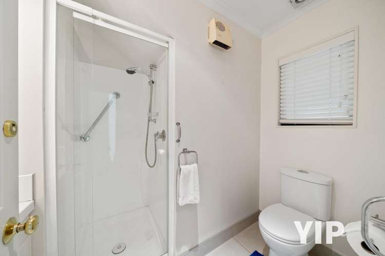 6 Derry Hill Churton Park_11