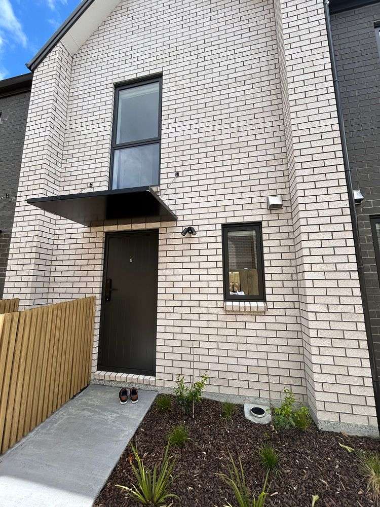 3/5 Eskdale Road Birkdale_10