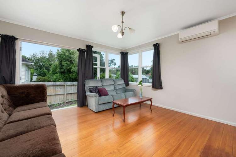 22a Twenty First Avenue 1068_4
