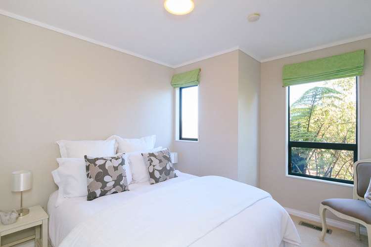 11 Eastview Grove Normandale_12