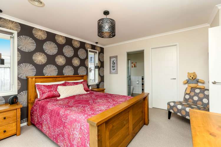 86 Karamea Street Whalers Gate_11