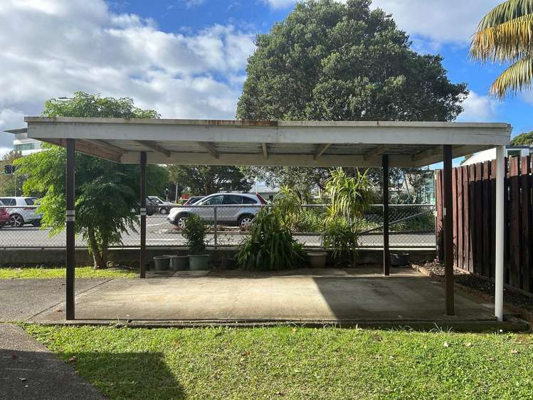 1/32 Northcote Road Takapuna_10
