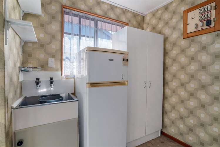 16C Clyde Street Winton_13