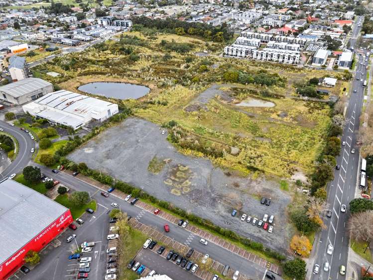 29 Crown Lynn Place New Lynn_3