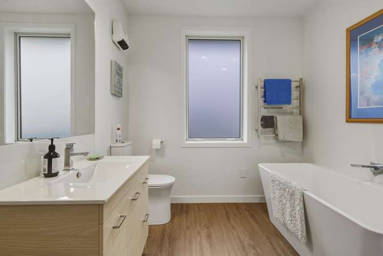 1245 Coast Road Karitane_27