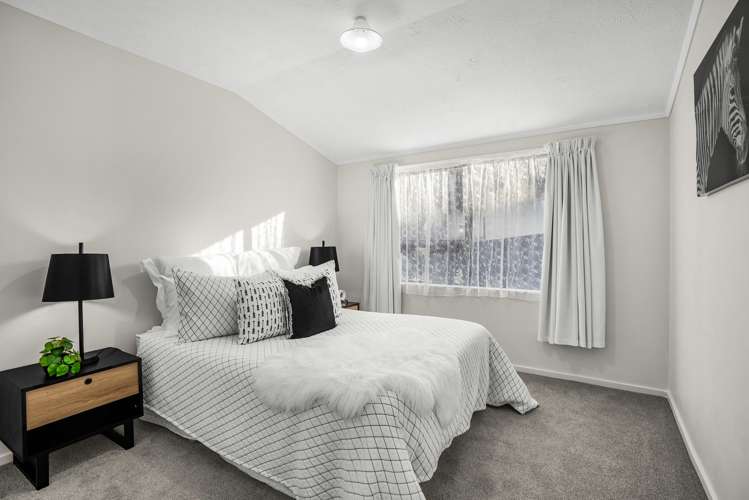 18 Enfield Street Wainuiomata_11