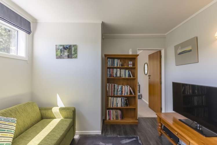 4 Sunrise Boulevard Tawa_16