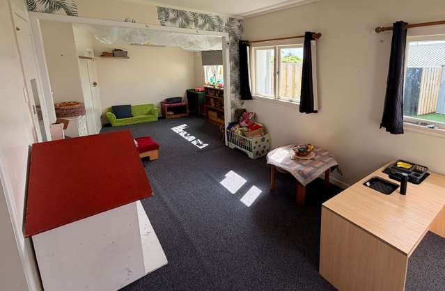 301 Welcome Bay Road Welcome Bay_2