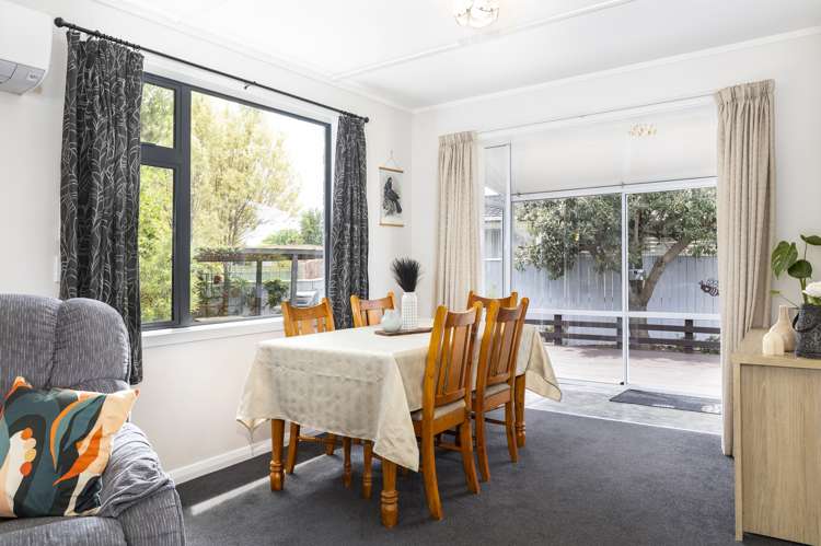 21 Newbourne Crescent Redwoodtown_7