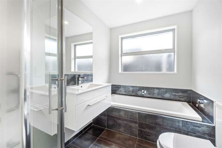 34 Maclaren Road Wigram_10