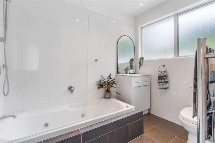 1/12 Wanita Place Totara Vale_10