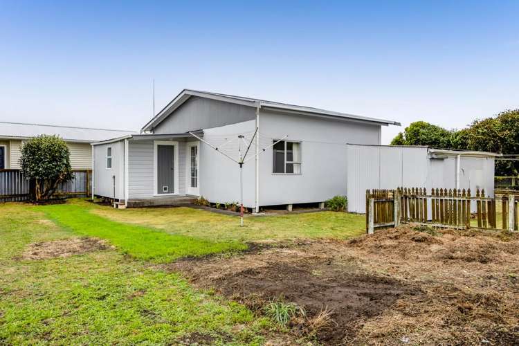 11 Buchanan Place Hawera_16