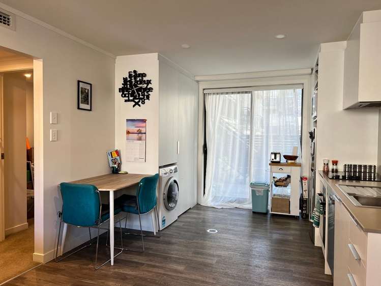 2E/11 Newtown Avenue Newtown_6