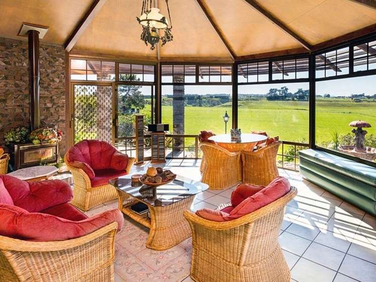 28 Pickwick Road Otamatea_5