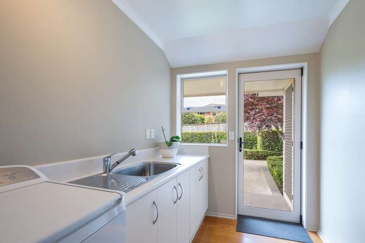 5 Stanhope Rise Richmond_16