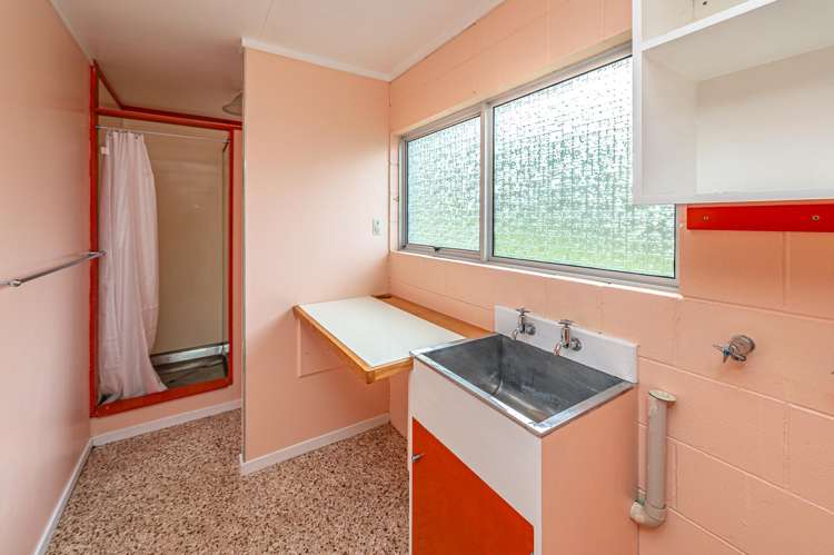 96 Great North Road St Johns Hill_14