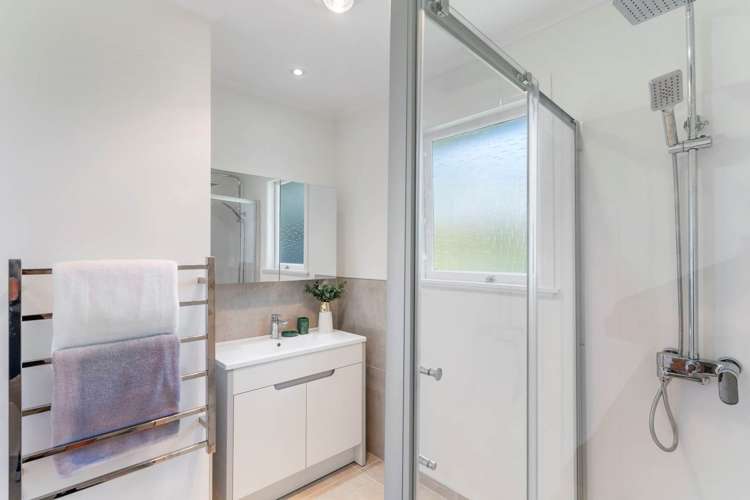 16 Mawson Avenue Torbay_12