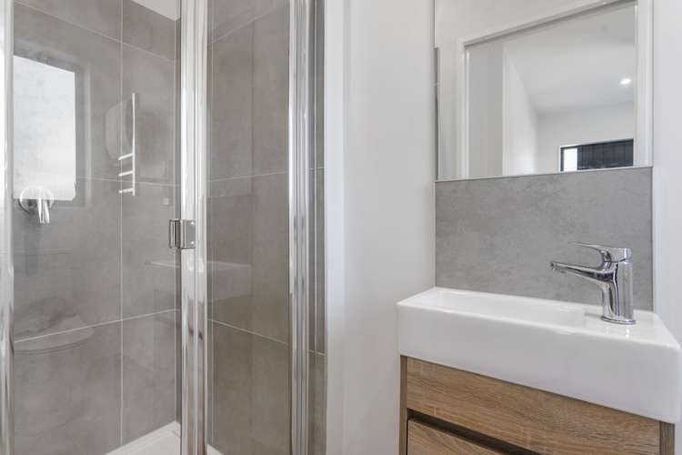 27a Megan Avenue Pakuranga Heights_13