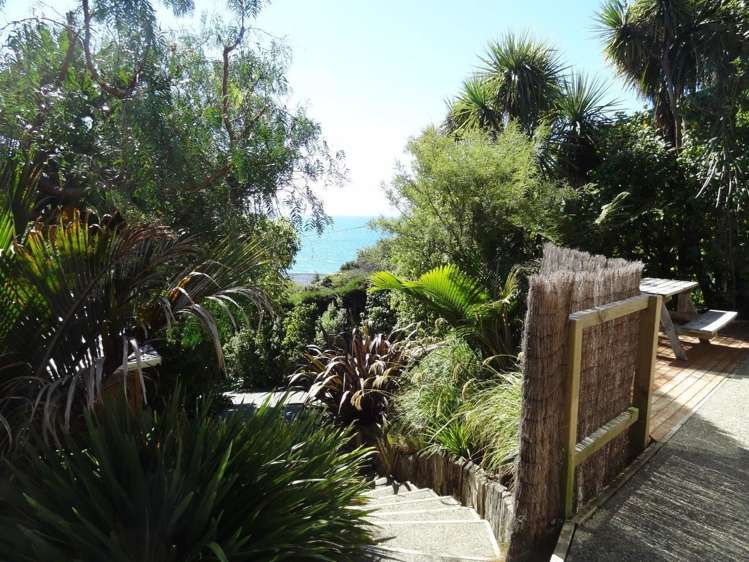 38 Athol Street Glenduan_13