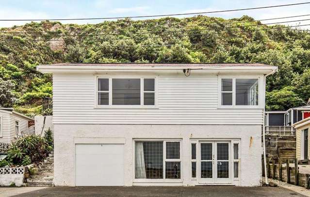 Cozy 2-Bedroom Home with Large Rumpus Room