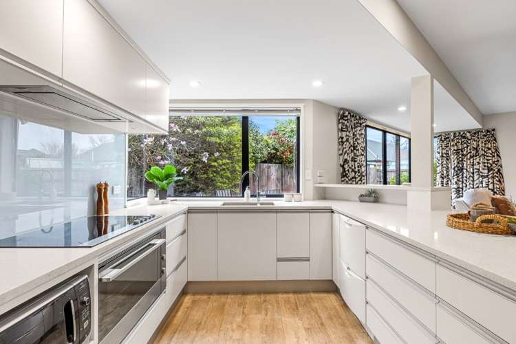 8 Abingdon Court Avonhead_2