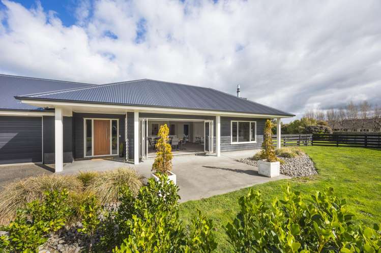 75 Reid Line West Feilding_34