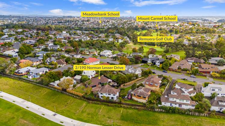 2/190 Norman Lesser Drive Saint Johns_19