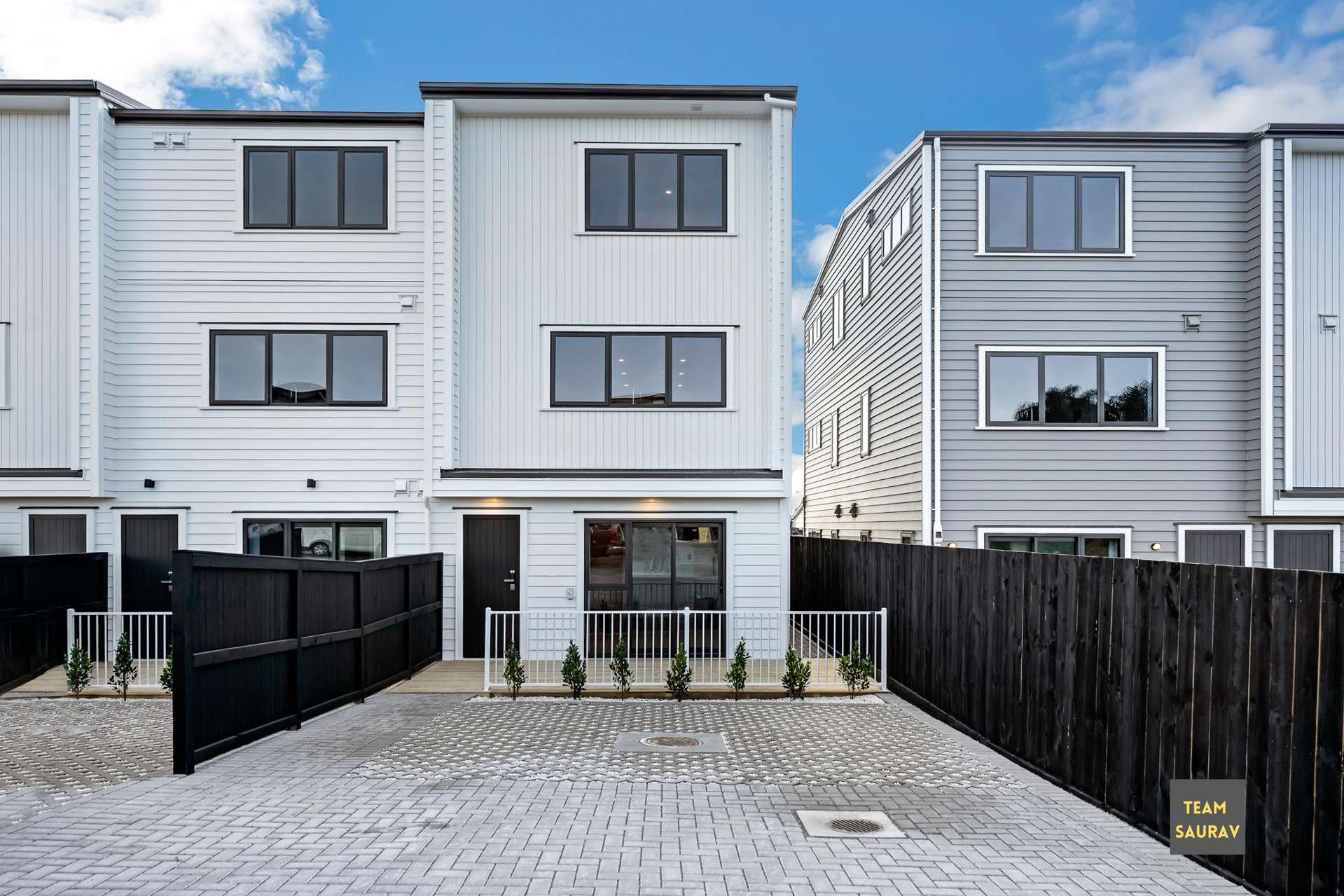 9,11,13 Awhi Way Karaka_0