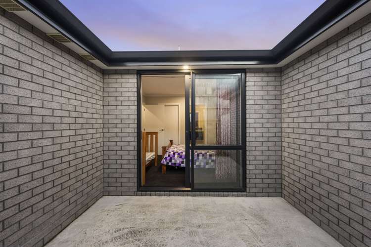 2/8 Bostonkip Crescent Fitzroy_12