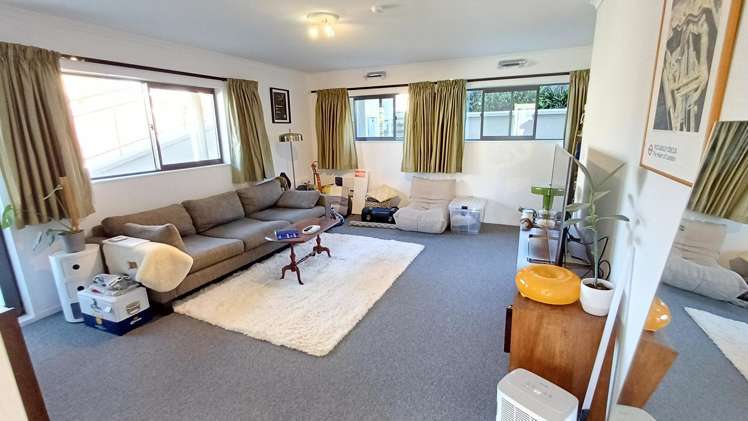 32 Amante Crescent Mairangi Bay_24