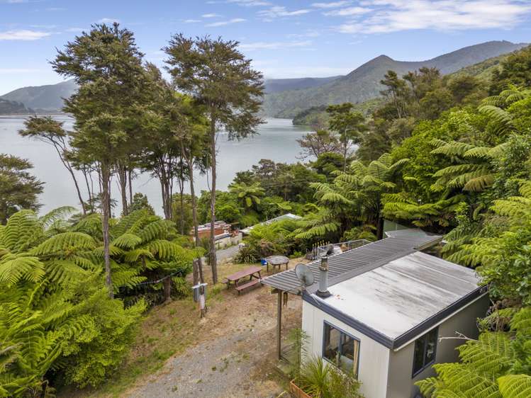 279 Queen Charlotte Drive Havelock_4