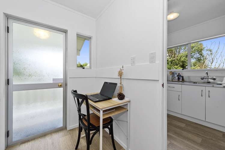 77A Lake Crescent Hamilton Lake_7