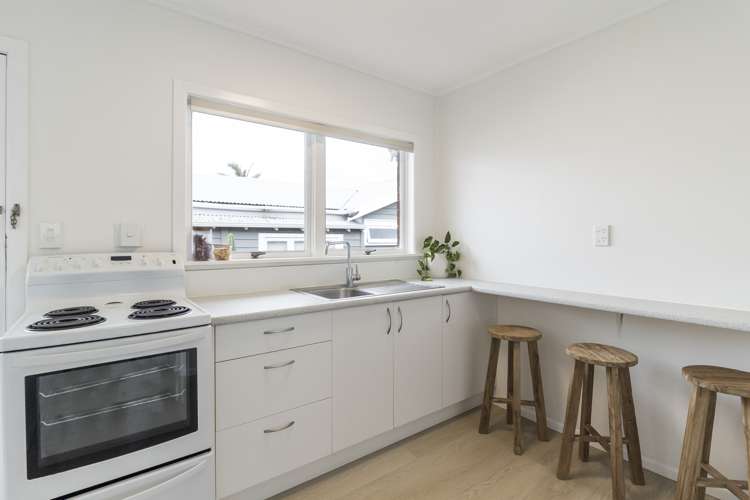 2/32 Old Lake Road Narrow Neck_8