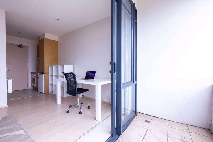9k/14 Waterloo Quadrant Auckland Central_7