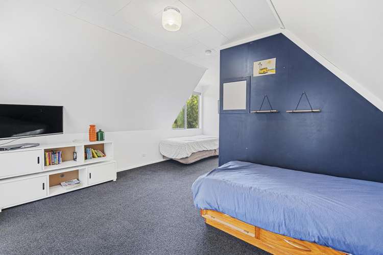 1138 South Road Oakura_21