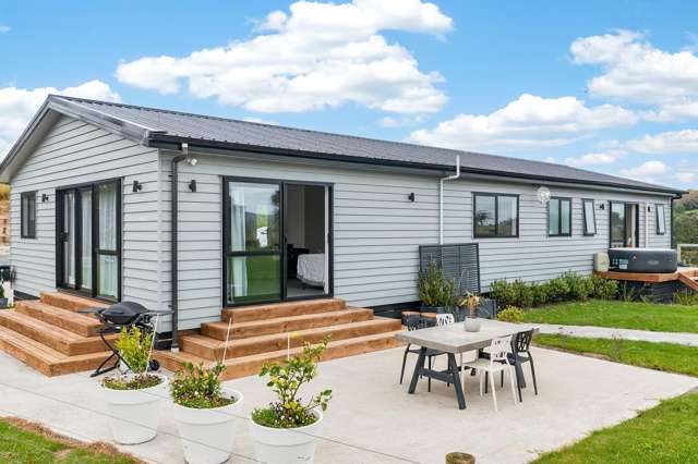 Beautifully Finished Modern Masterpiece