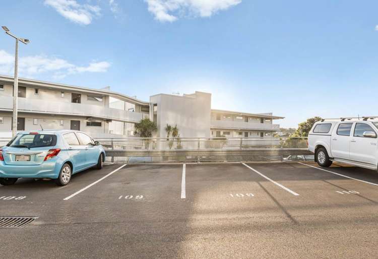 109/17 Link Crescent Stanmore Bay_15