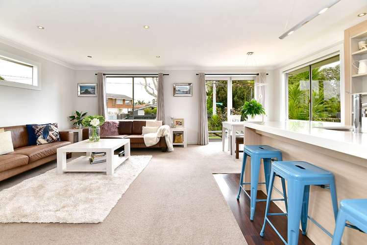 27 Doment Crescent Orewa_5