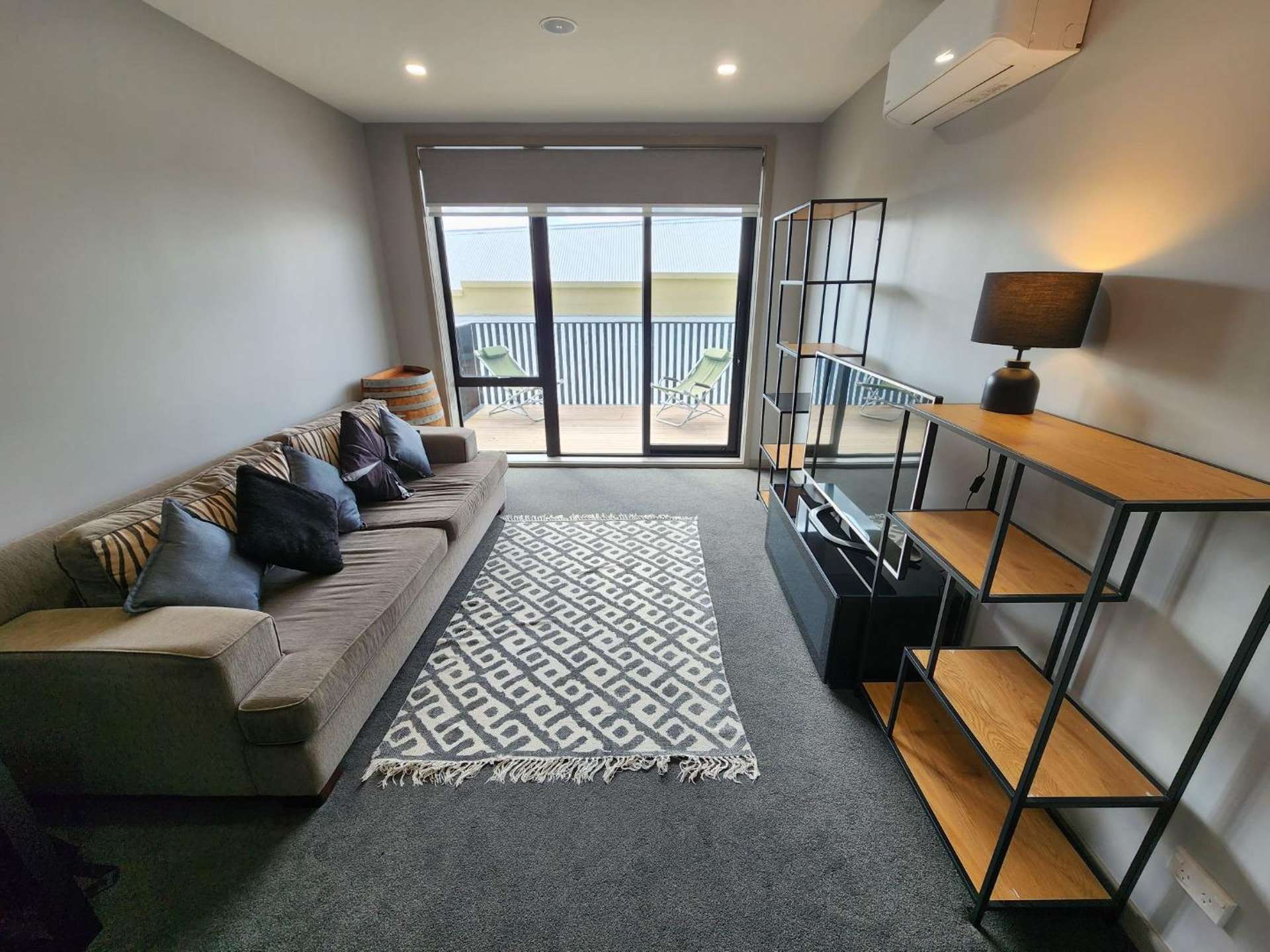 303/2 Launch Road Hobsonville_0