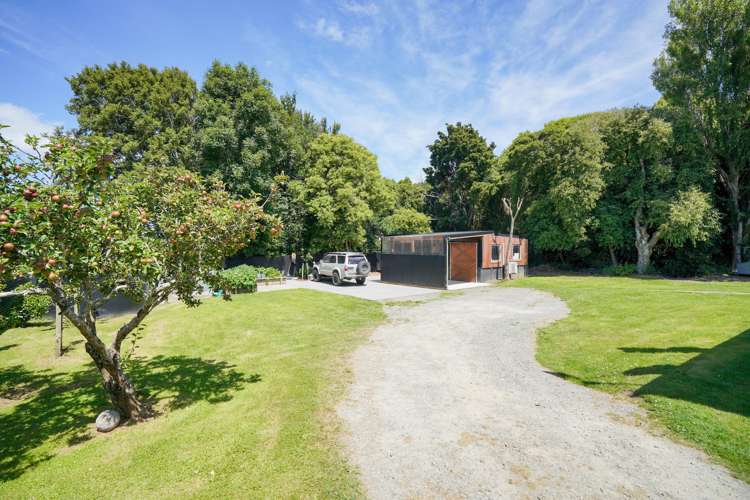 28 Grant Road Otatara_13