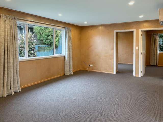 2 Glassey Drive 1383_2