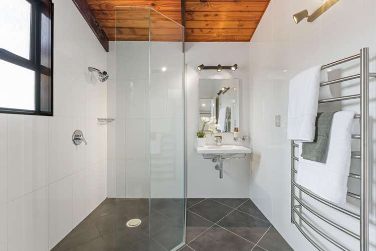 8 Durness Place Red Beach_13