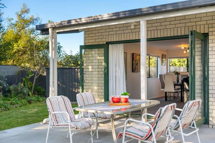 69 Inkerman Street Renwick_19