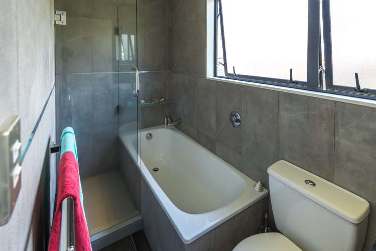 18a Howe Street Howick_13